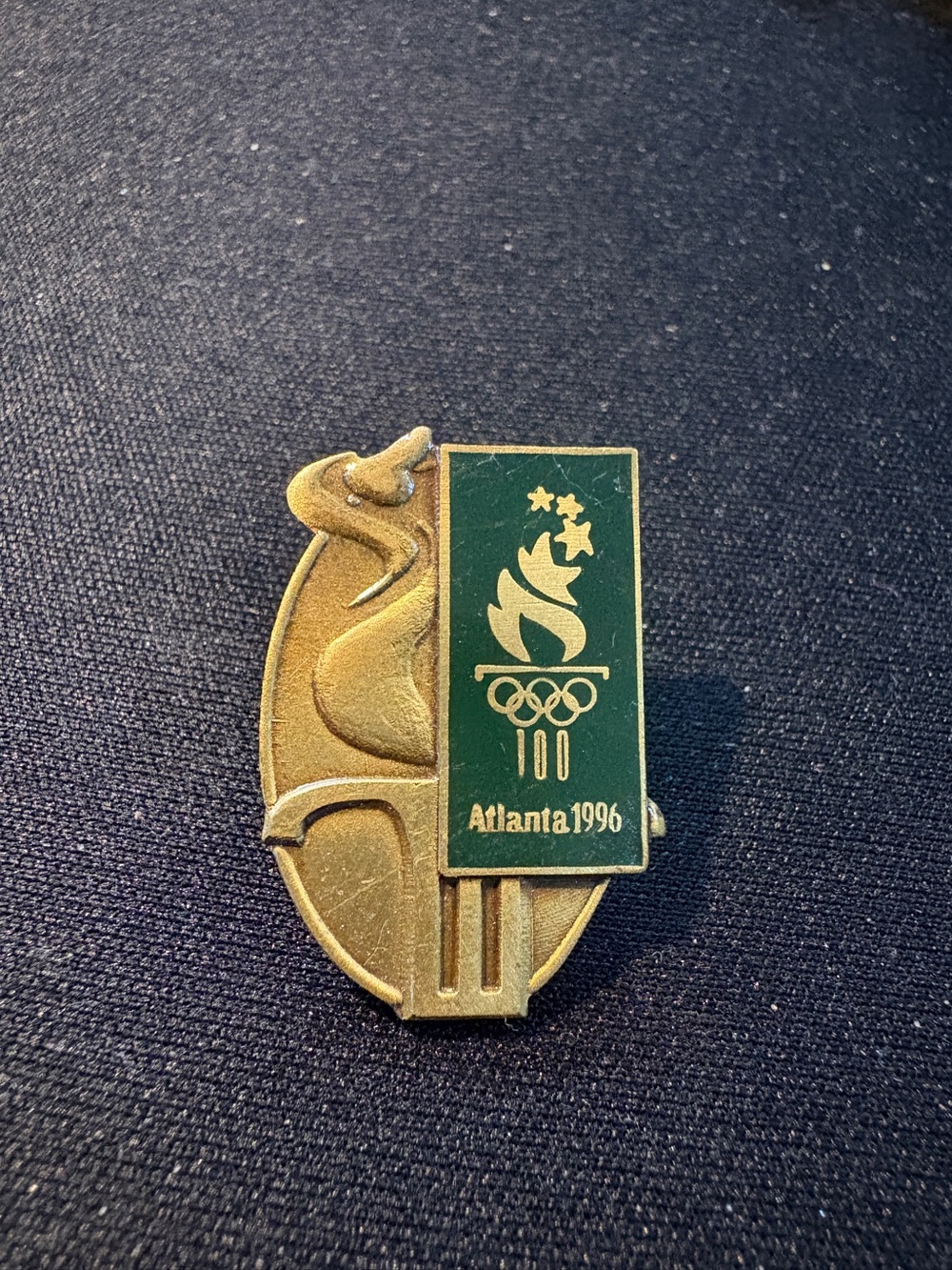 Atlanta 1996 Olympic Collector Badge in Green and Gold